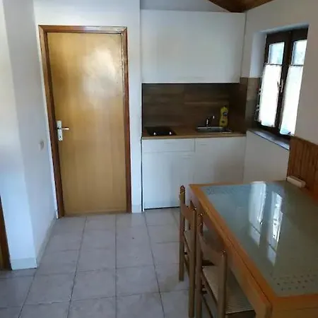 2 - First Sea Row Appartement Zaglav