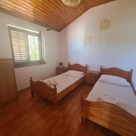 2 - First Sea Row Appartement
